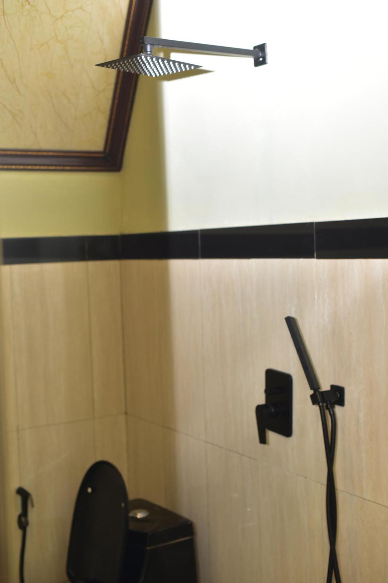 Sidomukti Kaliningrat Cottage 1 מראה חיצוני תמונה