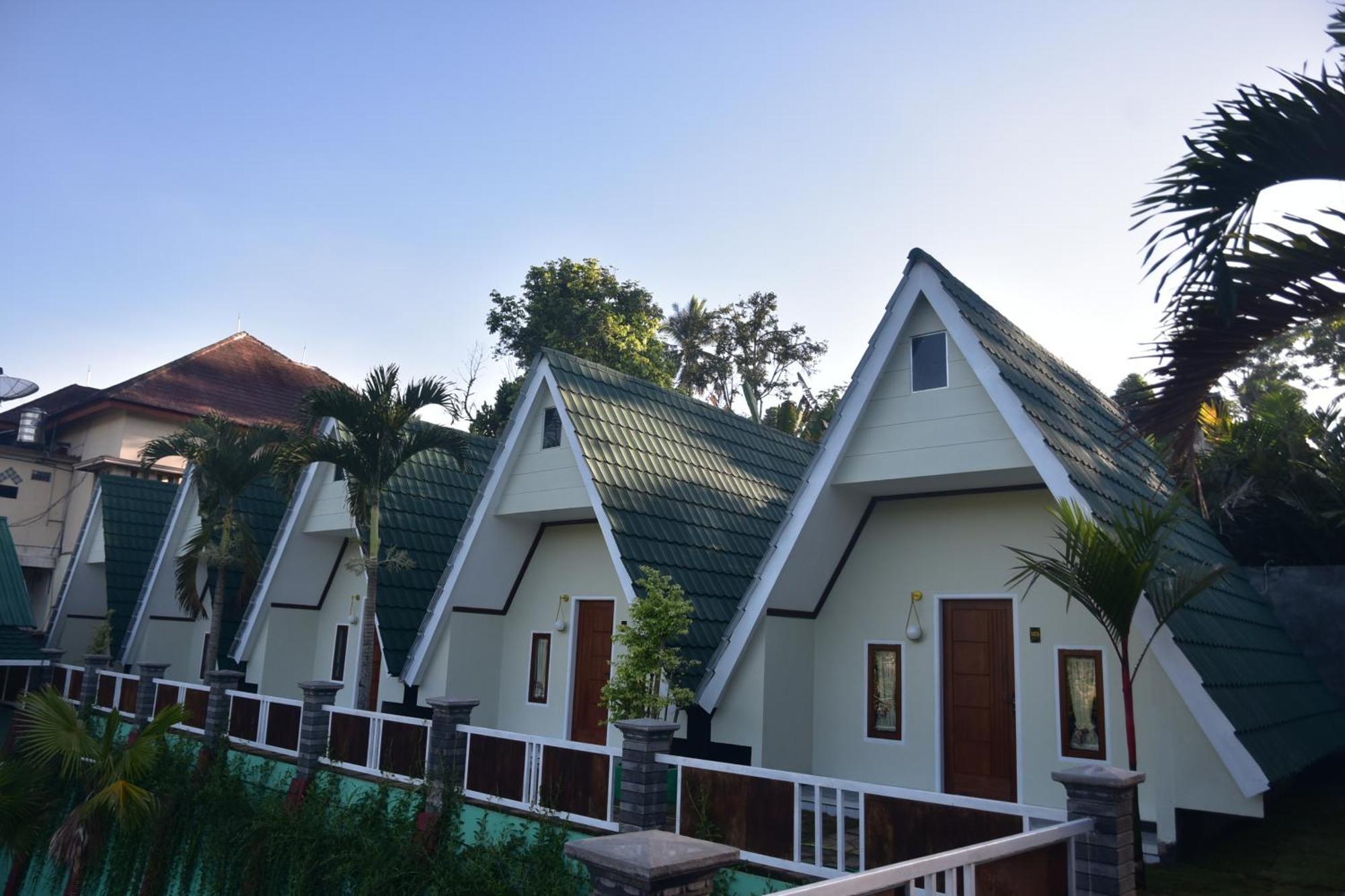 Sidomukti Kaliningrat Cottage 1 מראה חיצוני תמונה