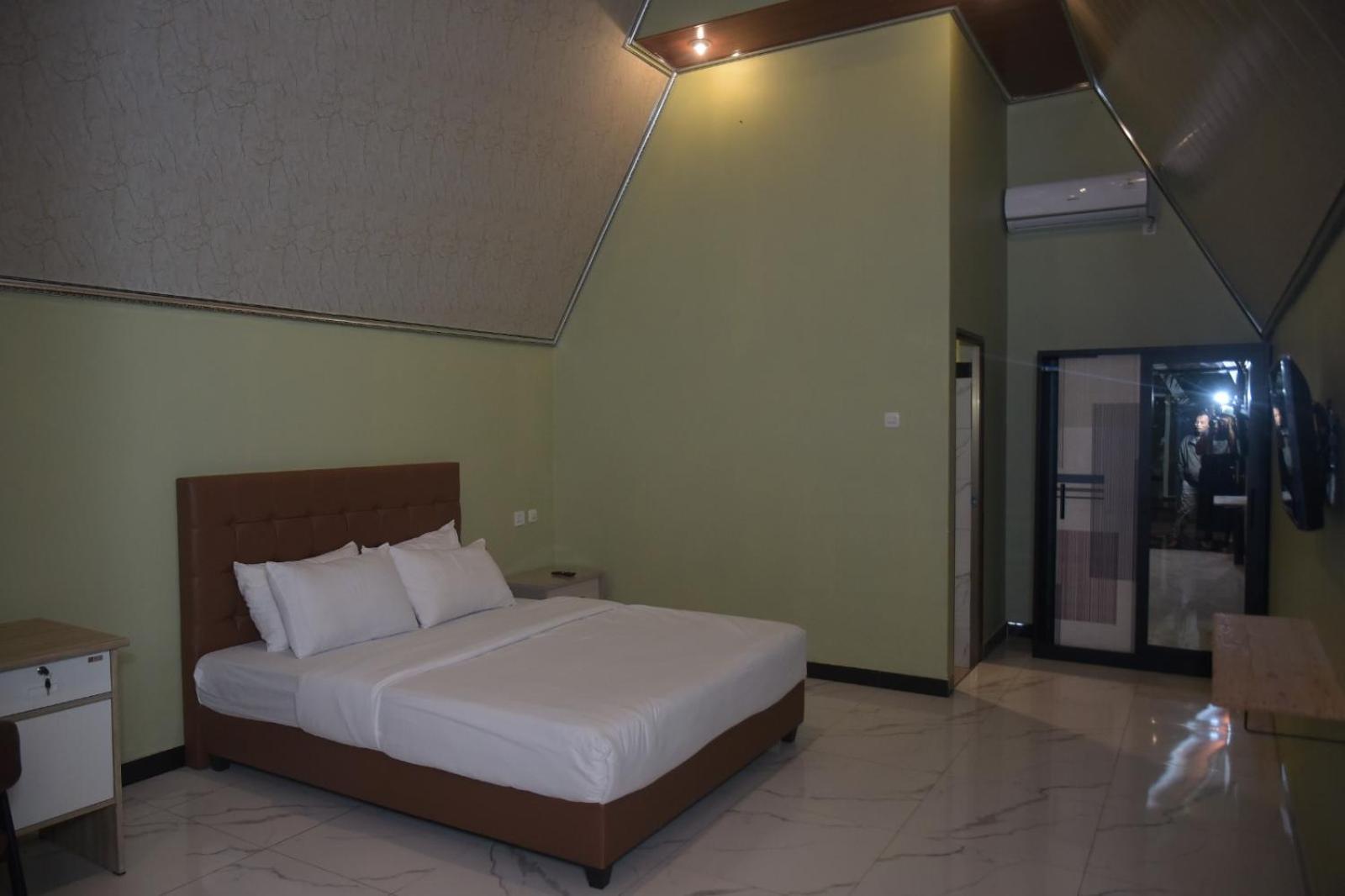 Sidomukti Kaliningrat Cottage 1 מראה חיצוני תמונה